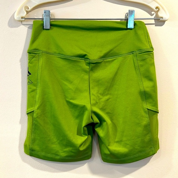 🔥PINK Athletic Short🔥 - Picture 2 of 8